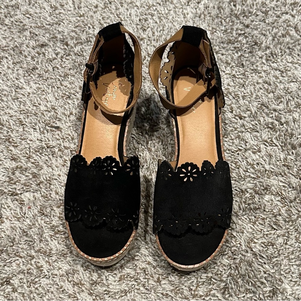 Crown Vintage Espadrille Wedges. Size 9.